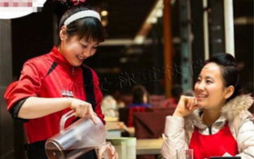 海底捞白发小姐姐图片,岁月静好，火锅相伴